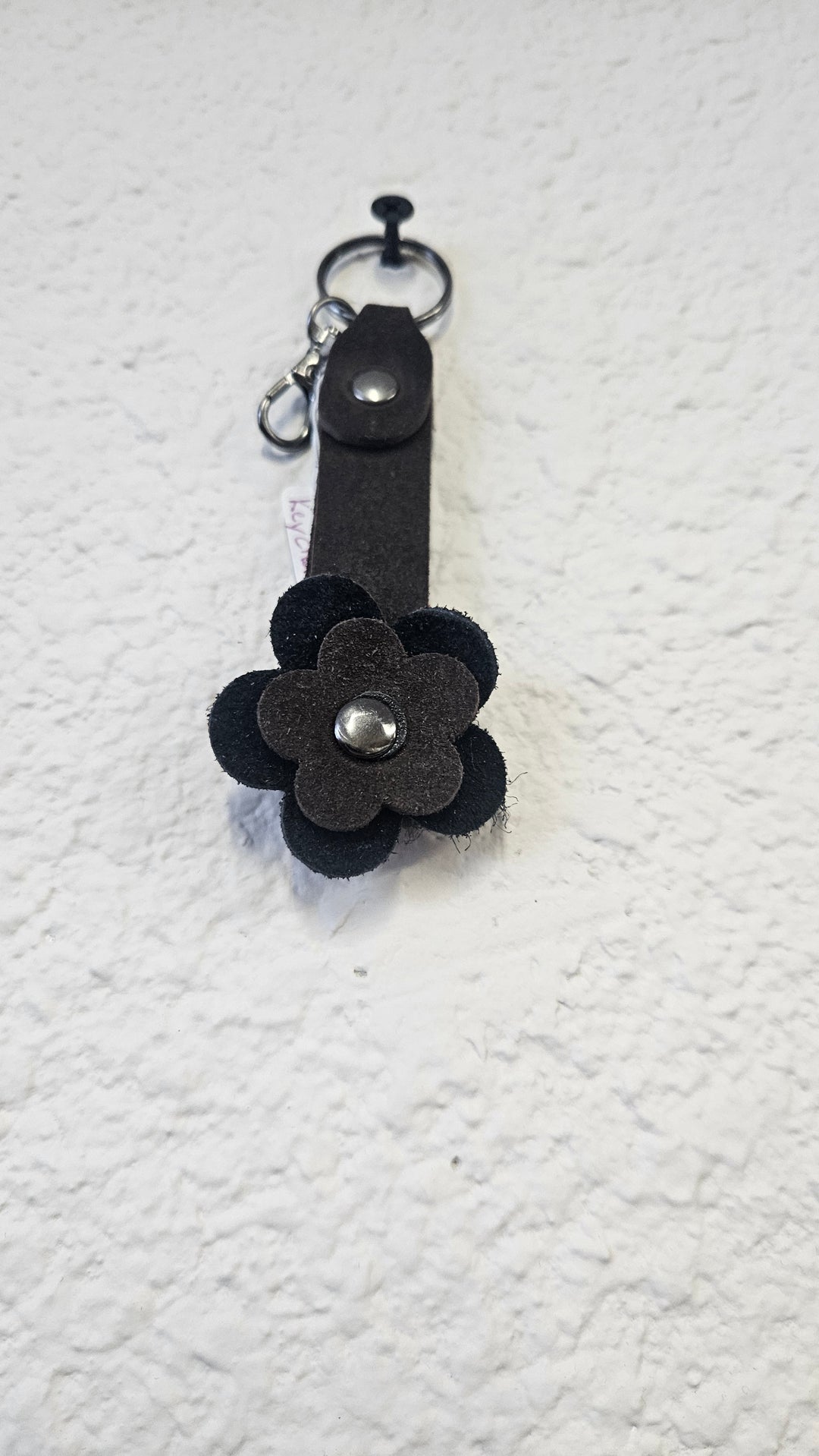 Handmade Leather Flower Keychain-Katze Boutique