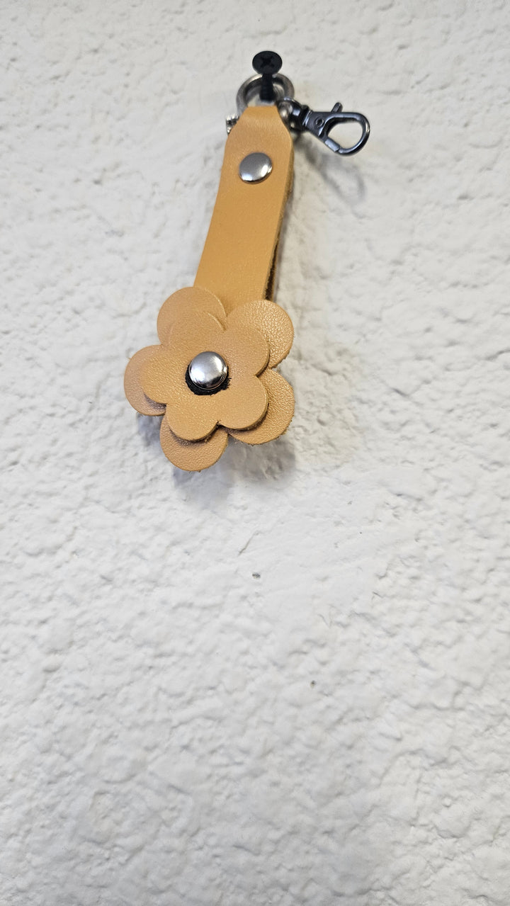 Handmade Leather Flower Keychain-Katze Boutique