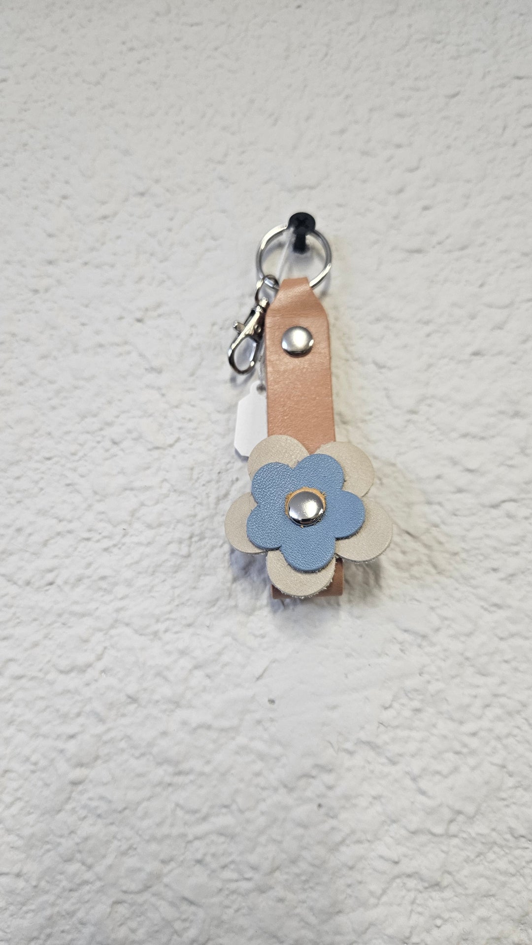 Handmade Leather Flower Keychain-Katze Boutique