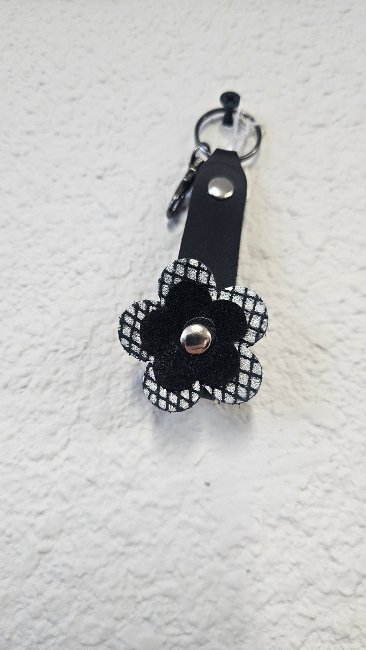 Handmade Leather Flower Keychain-Katze Boutique